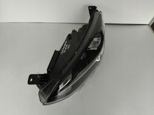 Laden Sie das Bild in den Galerie-Viewer, Frontscheinwerfer Ford Focus JX7B-13E015-CE Links Scheinwerfer Headlight SCH8912200371mq