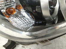 Laden Sie das Bild in den Galerie-Viewer, Frontscheinwerfer Toyota Hilux JUR230175 Rechts Scheinwerfer Headlight SCH8912966537iq
