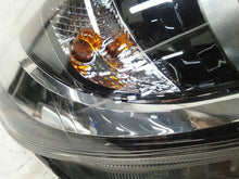 Laden Sie das Bild in den Galerie-Viewer, Frontscheinwerfer Toyota Hilux JUR230175 Rechts Scheinwerfer Headlight SCH8912966537iq