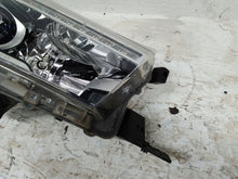 Laden Sie das Bild in den Galerie-Viewer, Frontscheinwerfer Toyota Hilux JUR230175 Rechts Scheinwerfer Headlight SCH8912966537iq
