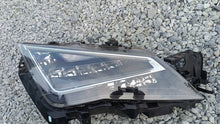 Load image into Gallery viewer, Frontscheinwerfer Seat Leon 5F1941008B LED Rechts Scheinwerfer Headlight SCH8924330020np