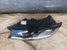 Laden Sie das Bild in den Galerie-Viewer, Frontscheinwerfer Skoda Fabia III 6V1941015F LED Links Scheinwerfer Headlight SCH8924939896zj
