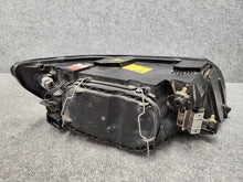 Load image into Gallery viewer, Frontscheinwerfer Volvo S40 I 30698889SCZ Ein Satz Scheinwerfer Headlight SCH8934710919js