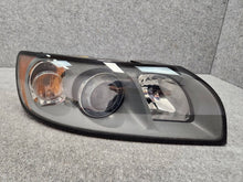 Load image into Gallery viewer, Frontscheinwerfer Volvo S40 I 30698889SCZ Ein Satz Scheinwerfer Headlight SCH8934710919js