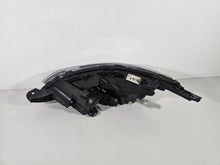 Load image into Gallery viewer, Frontscheinwerfer Peugeot 2008 I 9825313580 Rechts Scheinwerfer Headlight SCH8938925165zk
