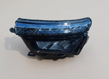 Laden Sie das Bild in den Galerie-Viewer, Frontscheinwerfer Skoda Kamiq 658941015 Full LED Links Scheinwerfer Headlight SCH8941883719qy