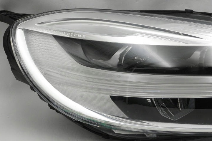 Frontscheinwerfer Volvo V40 32228480 LED Rechts Scheinwerfer Headlight SCH8942409649ql