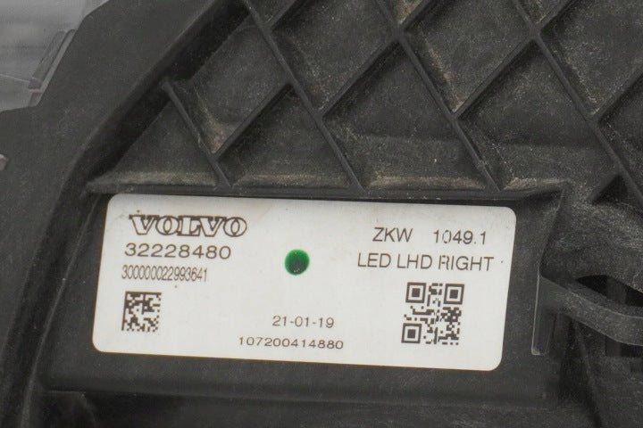 Frontscheinwerfer Volvo V40 32228480 LED Rechts Scheinwerfer Headlight SCH8942409649ql