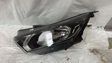 Load image into Gallery viewer, Frontscheinwerfer Hyundai I20 HYUI20LAML21 Links Scheinwerfer Headlight SCH8942965353sx