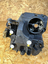 Laden Sie das Bild in den Galerie-Viewer, Frontscheinwerfer Skoda Karoq 57B941009 Links Scheinwerfer Headlight SCH8954522326lj