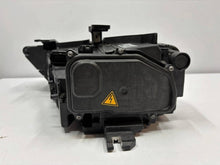 Laden Sie das Bild in den Galerie-Viewer, Frontscheinwerfer Audi Q3 8U0941006C Rechts Scheinwerfer Headlight SCH8956690952tb