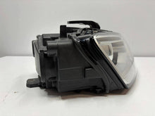 Laden Sie das Bild in den Galerie-Viewer, Frontscheinwerfer Audi Q3 8U0941006C Rechts Scheinwerfer Headlight SCH8956690952tb