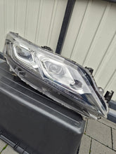 Laden Sie das Bild in den Galerie-Viewer, Frontscheinwerfer Mitsubishi Eclipse Cross I W3153 Full LED Rechts Headlight SCH8965176520pi