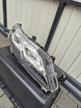 Laden Sie das Bild in den Galerie-Viewer, Frontscheinwerfer Mitsubishi Eclipse Cross I W3153 Full LED Rechts Headlight SCH8965176520pi