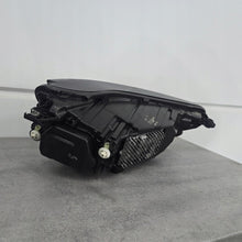 Laden Sie das Bild in den Galerie-Viewer, Frontscheinwerfer Audi Q5 80A941035E 7946775 Laser Links Scheinwerfer Headlight SCH8965432495ai