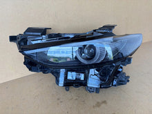 Load image into Gallery viewer, Frontscheinwerfer Mazda Bp BCJH-51040 Links Scheinwerfer Headlight SCH8967292720tz