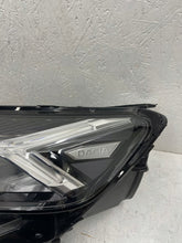 Laden Sie das Bild in den Galerie-Viewer, Frontscheinwerfer Dacia Sandero Jogger 260607161R Links Scheinwerfer Headlight SCH8973000495ye