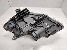Laden Sie das Bild in den Galerie-Viewer, Frontscheinwerfer Mercedes-Benz W246 A2468200261 Rechts Scheinwerfer Headlight SCH8976006278qx