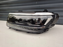 Laden Sie das Bild in den Galerie-Viewer, Frontscheinwerfer VW Tiguan 5NB941081A Links Scheinwerfer Headlight SCH8981934729aw