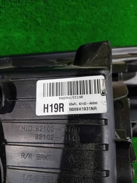 Frontscheinwerfer Hyundai I30 92102A6060 Rechts Scheinwerfer Headlight SCH8992507341lt