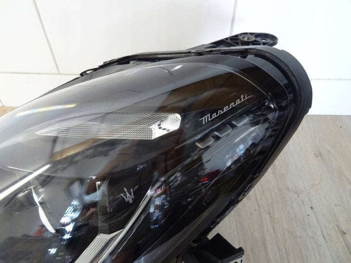 Frontscheinwerfer Maserati 06703034830 LED Links Scheinwerfer Headlight SCH8992811005ud