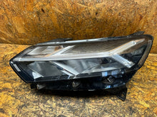 Laden Sie das Bild in den Galerie-Viewer, Frontscheinwerfer Dacia Sandero III 260607161R Full LED Links Headlight SCH8997911859gk
