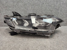 Laden Sie das Bild in den Galerie-Viewer, Frontscheinwerfer Mitsubishi Outlander III 8301D332SCZ LED Rechts Headlight SCH8998243702qh