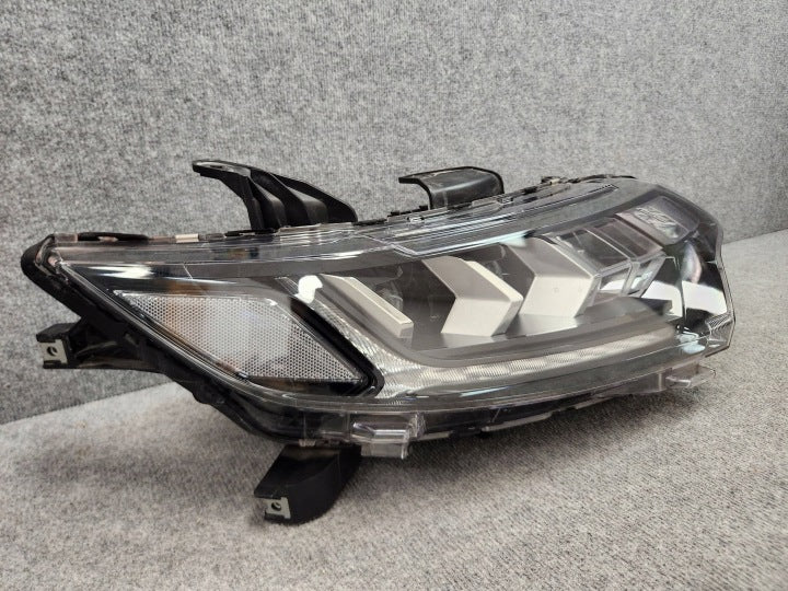 Frontscheinwerfer Mitsubishi Outlander III 8301D332SCZ LED Rechts Headlight SCH8998243702qh