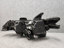 Laden Sie das Bild in den Galerie-Viewer, Frontscheinwerfer Mitsubishi Outlander III 8301D332SCZ LED Rechts Headlight SCH8998243702qh