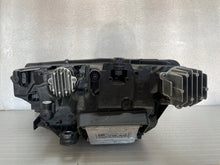 Laden Sie das Bild in den Galerie-Viewer, Frontscheinwerfer Skoda Octavia IV 5E4941016A LED Rechts Scheinwerfer Headlight SCH9001236303qo