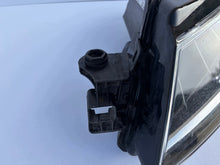 Laden Sie das Bild in den Galerie-Viewer, Frontscheinwerfer Skoda Superb III 3V1941015D LED Links Scheinwerfer Headlight SCH9001784317mv