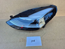 Laden Sie das Bild in den Galerie-Viewer, Frontscheinwerfer Tesla Model 3 107737500C LED Links Scheinwerfer Headlight SCH9004740578qm