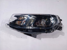 Laden Sie das Bild in den Galerie-Viewer, Frontscheinwerfer Chevrolet Camaro 84244103 Links Scheinwerfer Headlight SCH9005497153pd