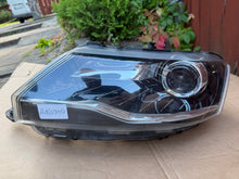 Laden Sie das Bild in den Galerie-Viewer, Frontscheinwerfer Skoda Rapid 5JB941015 Links Scheinwerfer Headlight SCH9013033409yf