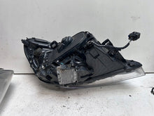 Laden Sie das Bild in den Galerie-Viewer, Frontscheinwerfer Volvo S60 II V60 31420675 Xenon Links Scheinwerfer Headlight SCH9015666885ce