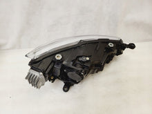 Laden Sie das Bild in den Galerie-Viewer, Frontscheinwerfer Seat Ibiza I V 6F1941007E LED Links Scheinwerfer Headlight SCH9024956136jh