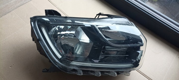 Frontscheinwerfer Renault Duster OE260101133R Rechts Scheinwerfer Headlight SCH9028574194lm