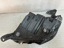 Load image into Gallery viewer, Frontscheinwerfer Opel Corsa F 9829522580 LED Rechts Scheinwerfer Headlight SCH9036748309yo