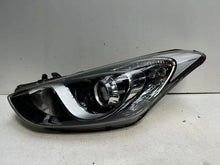Laden Sie das Bild in den Galerie-Viewer, Frontscheinwerfer Hyundai I30 92101A6110 Links Scheinwerfer Headlight SCH9046858986ua