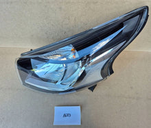 Load image into Gallery viewer, Frontscheinwerfer Renault Trafic III 260608912R Links Scheinwerfer Headlight SCH9051831602ju