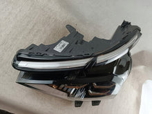 Laden Sie das Bild in den Galerie-Viewer, Frontscheinwerfer Citroën C4 III 9830649480 LED Links Scheinwerfer Headlight SCH9056630397of