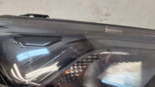 Laden Sie das Bild in den Galerie-Viewer, Frontscheinwerfer Ford Transit Courier R2X613W029CF 11071080 85122000 Rechts SCH9056654101xp