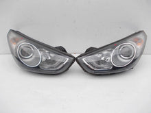 Laden Sie das Bild in den Galerie-Viewer, Frontscheinwerfer Hyundai Ix35 921012Y Ein Satz Scheinwerfer Headlight SCH9064035342oc
