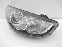 Laden Sie das Bild in den Galerie-Viewer, Frontscheinwerfer Hyundai Ix35 921012Y Ein Satz Scheinwerfer Headlight SCH9064035342oc
