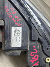 Laden Sie das Bild in den Galerie-Viewer, Frontscheinwerfer Opel Crossland X 39153432 Rechts Scheinwerfer Headlight SCH9064454295tm