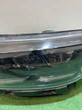 Laden Sie das Bild in den Galerie-Viewer, Frontscheinwerfer Kia Stonic 92102-H8 LED Rechts Scheinwerfer Headlight SCH9068635286xm
