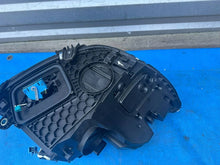 Laden Sie das Bild in den Galerie-Viewer, Frontscheinwerfer Mercedes-Benz A2069062903 LED Links Scheinwerfer Headlight SCH9070956630mr