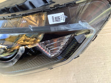 Load image into Gallery viewer, Frontscheinwerfer Hyundai Bayon 92102Q0500 Rechts Scheinwerfer Headlight SCH9072633120ok