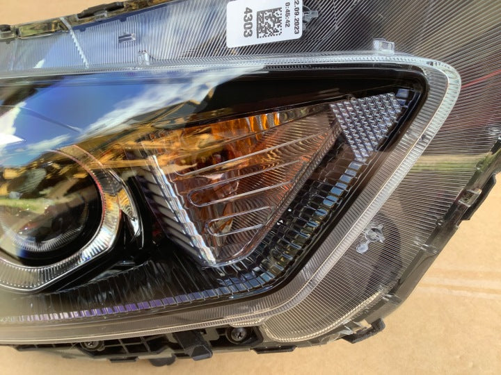 Frontscheinwerfer Hyundai Bayon 92102Q0500 Rechts Scheinwerfer Headlight SCH9072633120ok