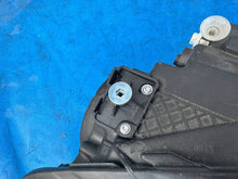 Laden Sie das Bild in den Galerie-Viewer, Frontscheinwerfer Mercedes-Benz 1779064803 Rechts Scheinwerfer Headlight SCH9073987856ey